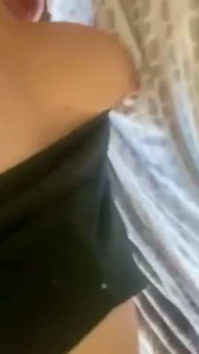 🏈Yesterday picked up the little ones from my gf lil cousin house before the game started 49ers v Panthers after we smoked forgot when she gets high she’s gets horny ass fuck so I dropped it down 🏈