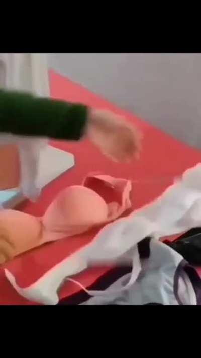 video title me kuch nahi rekha.