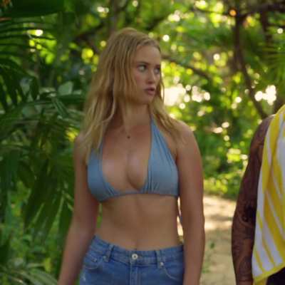 Virginia Gardner jiggles in Beautiful Wedding (2024)