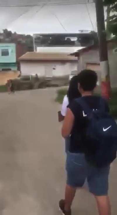 Mufinha fala que transa e os crlh,na real esse verme era assim👇🏻