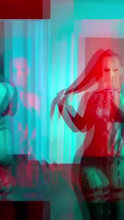 Jada Stevens Body Paint 😍