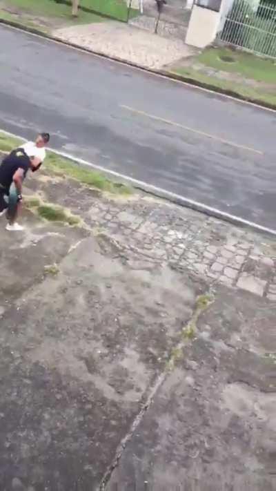 Anderson Silva's former Muay Thai coach Diogenes Assahida attacks his former student for switching gyms