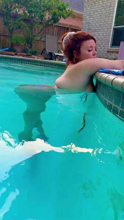 Would you wanna take a swim with me?😈💜🍆☔️