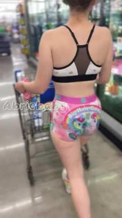 You never know when the Little E girl beside you at the gym could be a ANAL slut - Abriebaby