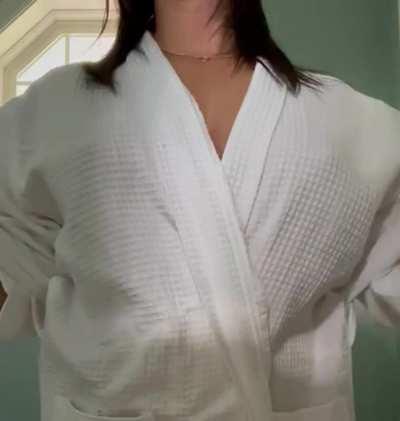 I&rsquo;ll disrobe this robe. Do with me what you will&hellip; (f)35