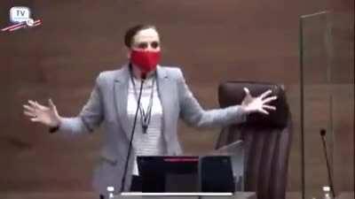 Que tiempos más oscuros los que vivimos!