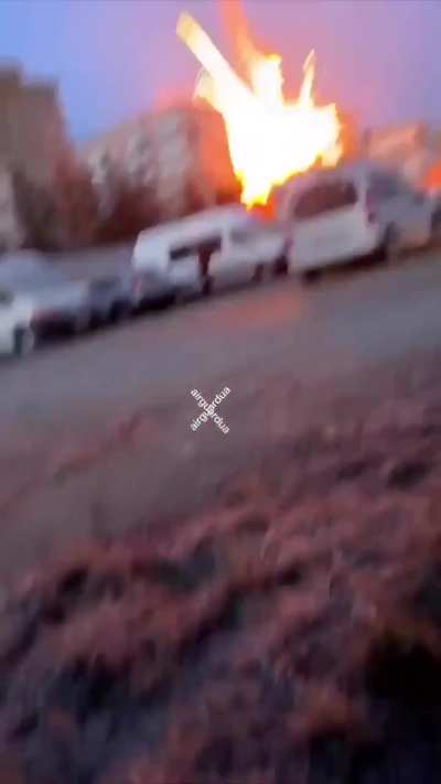 Video of a direct hit by a russian Kh-101 missile on a residential building in Ternopil. Morning of November 19, 2025. Currently, 25 people are reported dead following the attack on the city.