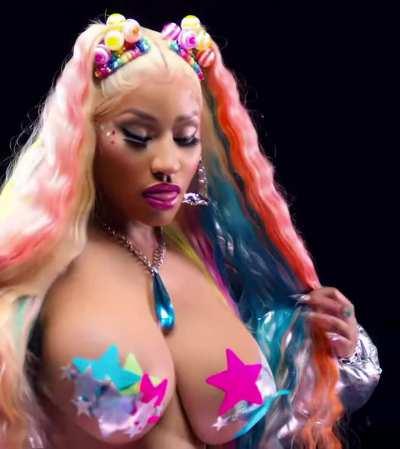 when she gonna stop teasing & just show us the goods 🥵