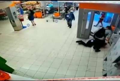 Psycho-shopper beats shop assistant who innocently moved his bike outside the store