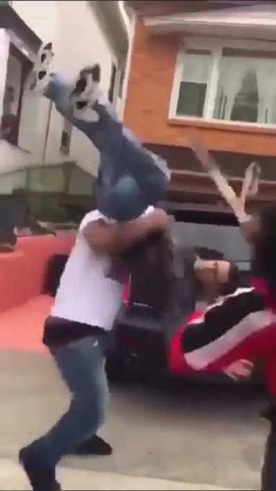 How doboys finna do Bruce ahh at the DEO meetup