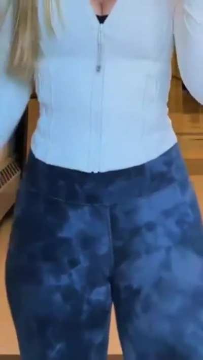 Courtesy of my Tik Tok (Lots of Lulu Leggings on there)