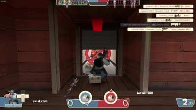 hes doing some fistin