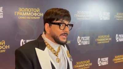 киркоров. двери. 