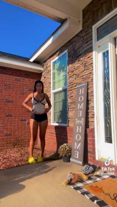 Who want to be neighbors? 😮‍💨