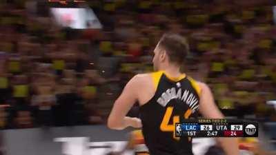 [Highlight] Bojan Bogdanovic drills his 6th 3 of the quarter
