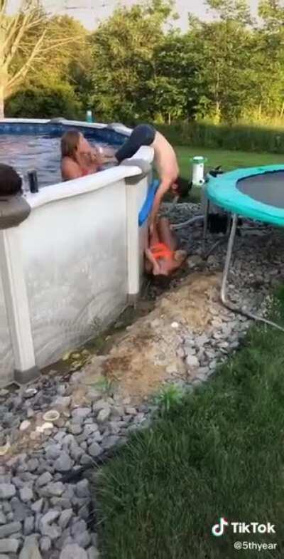 HMC while I trampoline to pool