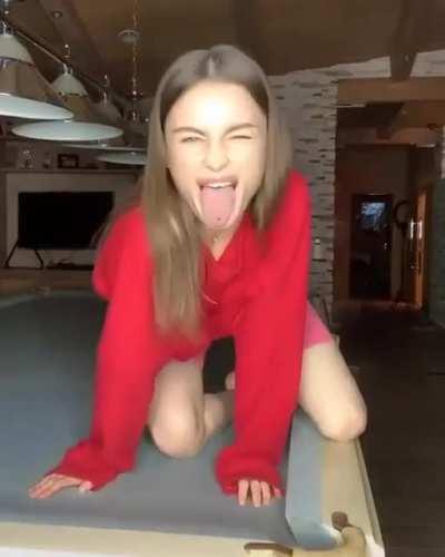 👅