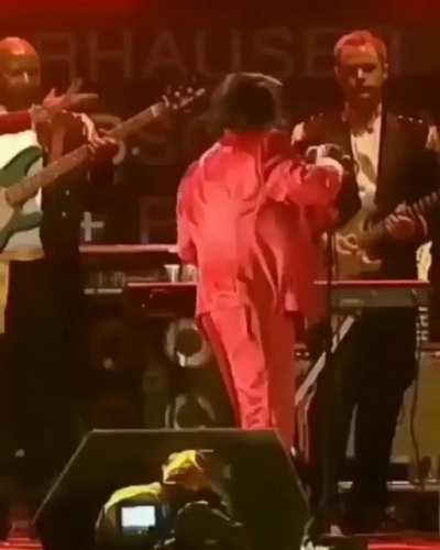 HMB while I hop on that pipe