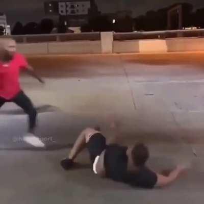 Is this even qualified to be called a fight?🤣
