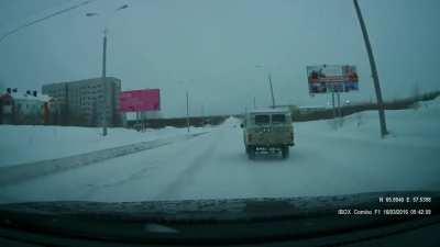 Man loses control on snowy road, then dies. His screech wife lived.