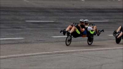 Tandem rowing recumbent