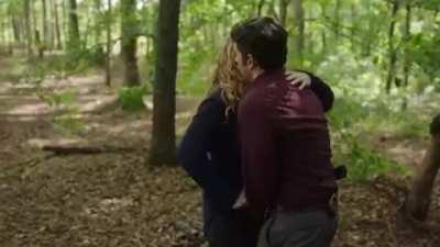 Amy Adams a little finger action