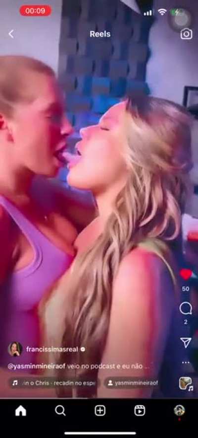 IG Tongue Kissing