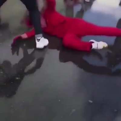 Im the nigga in the red, i think i did pretty good holdin my own.