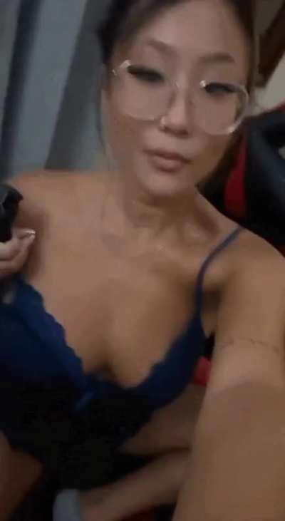 Is an 18yo Asian gamer girl a turn on?