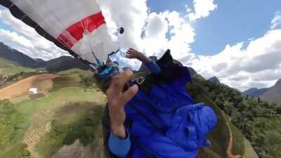 WingSuit FAIL captured on GoPRO!!! Credits : Gabriel Lott