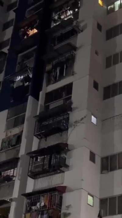 I would be crapping my pants if I saw this irl. 