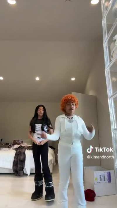 north dressed up as ice spice😭