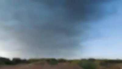 🇮🇱🇵🇸 In Ashkelon, the oil pipeline and the fuel storage facility, which were hit yesterday, continue to blaze.