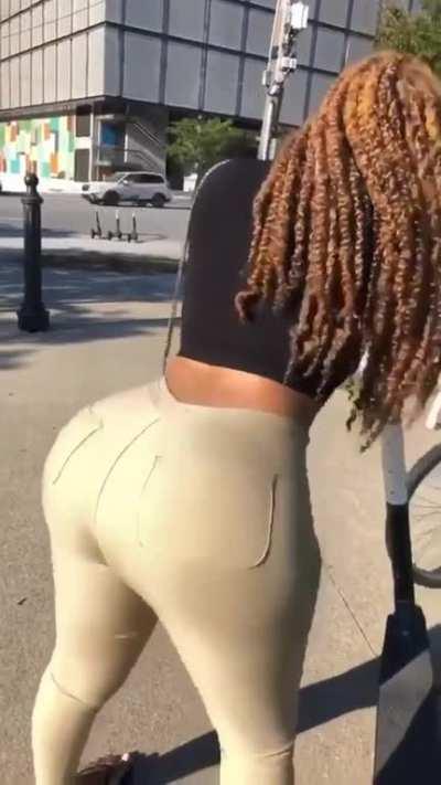 Those Fucking Pants😩