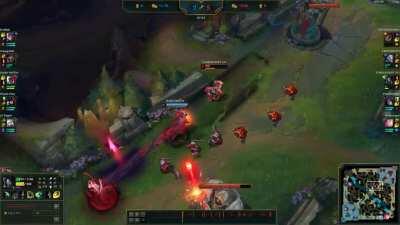 Best outplay my friend has ever achieved with Akali after twenty games with her