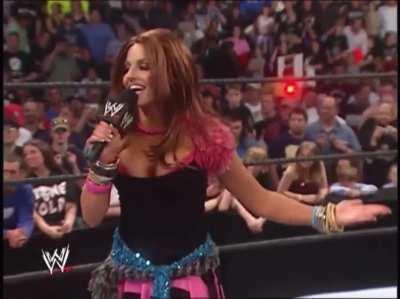 Trish Stratus’s fantastic cleavage in her Mickie James cosplay