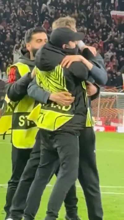 Vibes at Old Trafford were so good that the pitch invader and the security hugged each other after the winning goal