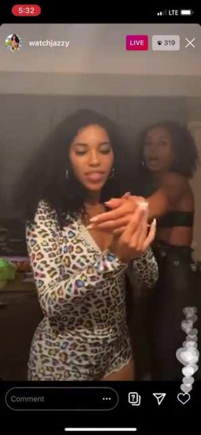 Jazzy was sucking everybody fingers on live, she def fucking the 2nd chick