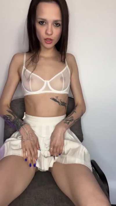 Ginger cutie perfect for breeding