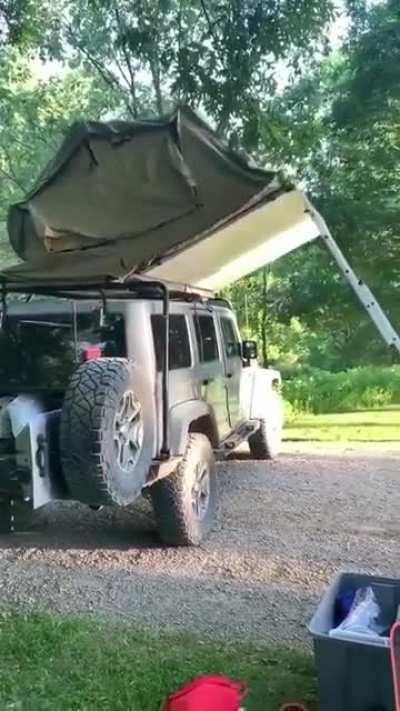This rooftop tent