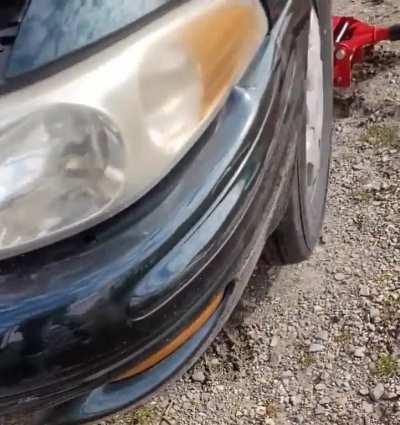 why does only one wheel spin?