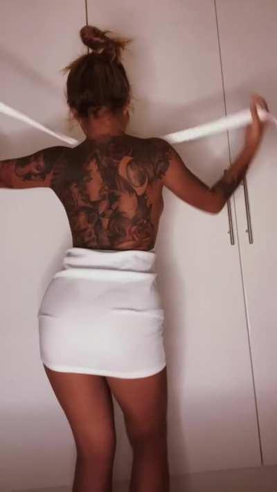 Deleted because someone said I was ugly... reuploaded because I love myself 😊