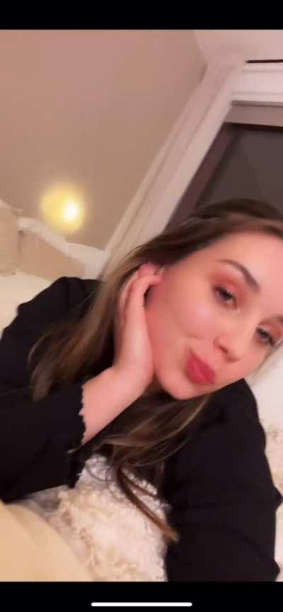 I wanna let one lucky Redditor cum on my ass multiple times 😜