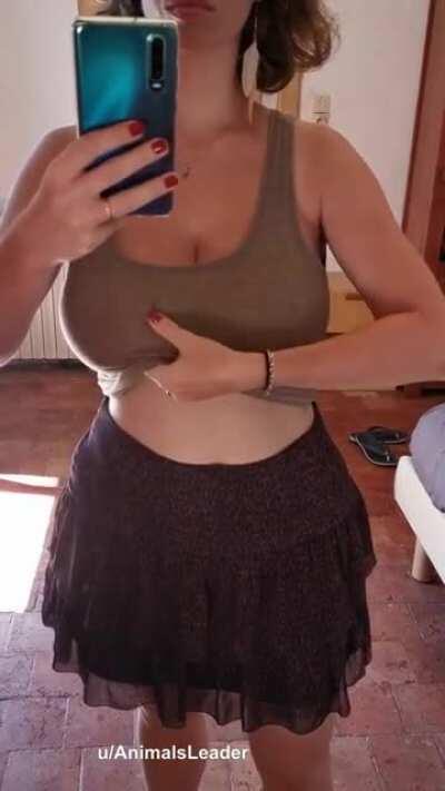 I think even with my top on you can tell they're going to be big 😂