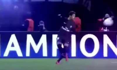 UEFA estuda mudança na música tema da Champions League