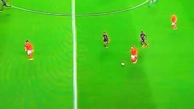 Primeiros 20s de Cebolinha vs Standard Liege