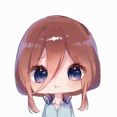 Smol Miku pout