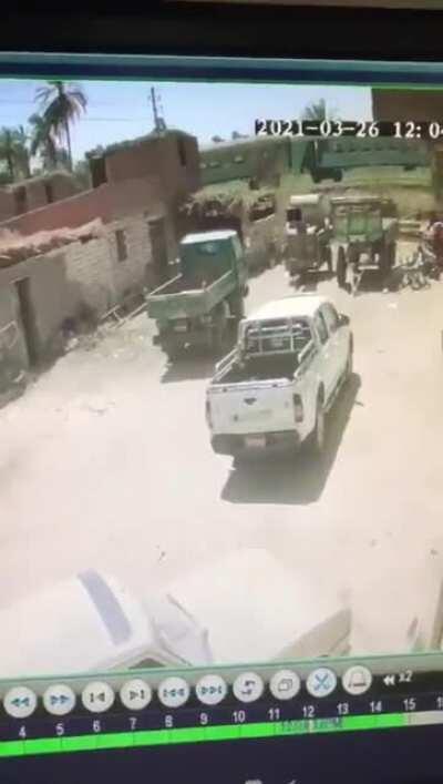 ازاي حاجة زي كده تحصل اصلا؟؟؟!!!!!!؟