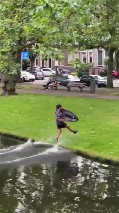 His balance is on another level!