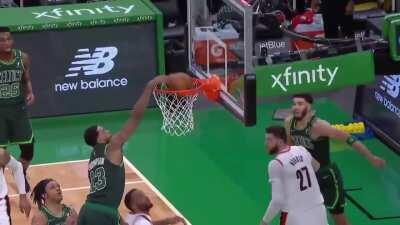 [Highlight] Tristan Thompson gets erroneously called for offensive goaltending